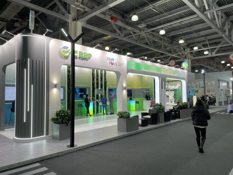 Экспозиция Сбербанка на Finopolis
